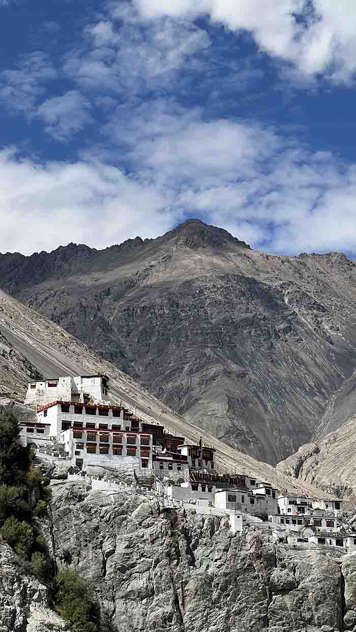 Monastère de Diskit ou Diskit Gompa, meilleur endroit à visiter à Leh à moto, Leh à Turtuk : Un road trip au Ladakh à moto
